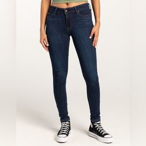 Levi’s 711 Skinny Jeans